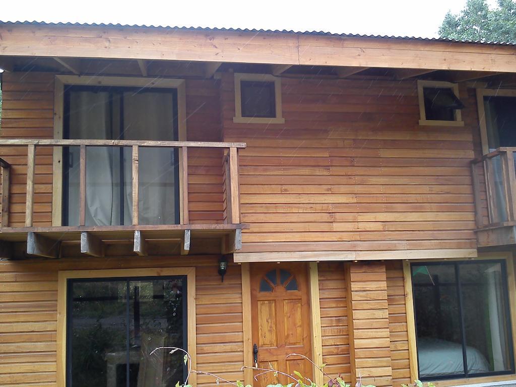 Hostal Los Alamos Neltume Exterior foto